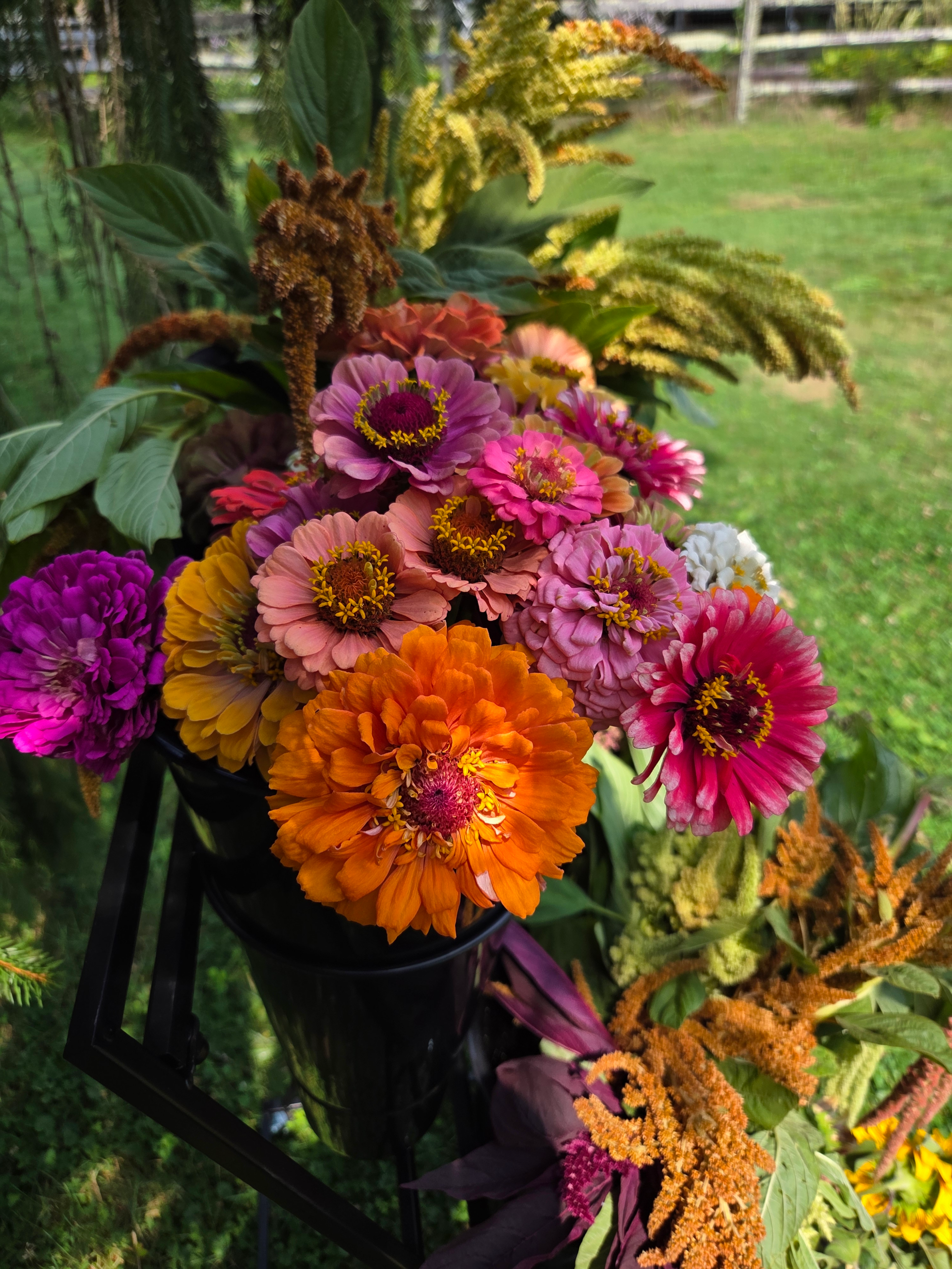 Bouquet Bar Rental with Flowers - Image 3